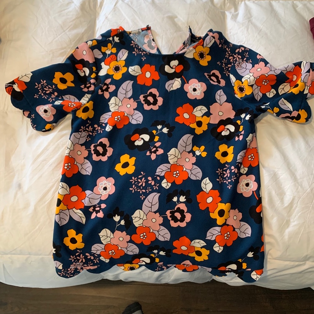 Target scalloped top XS